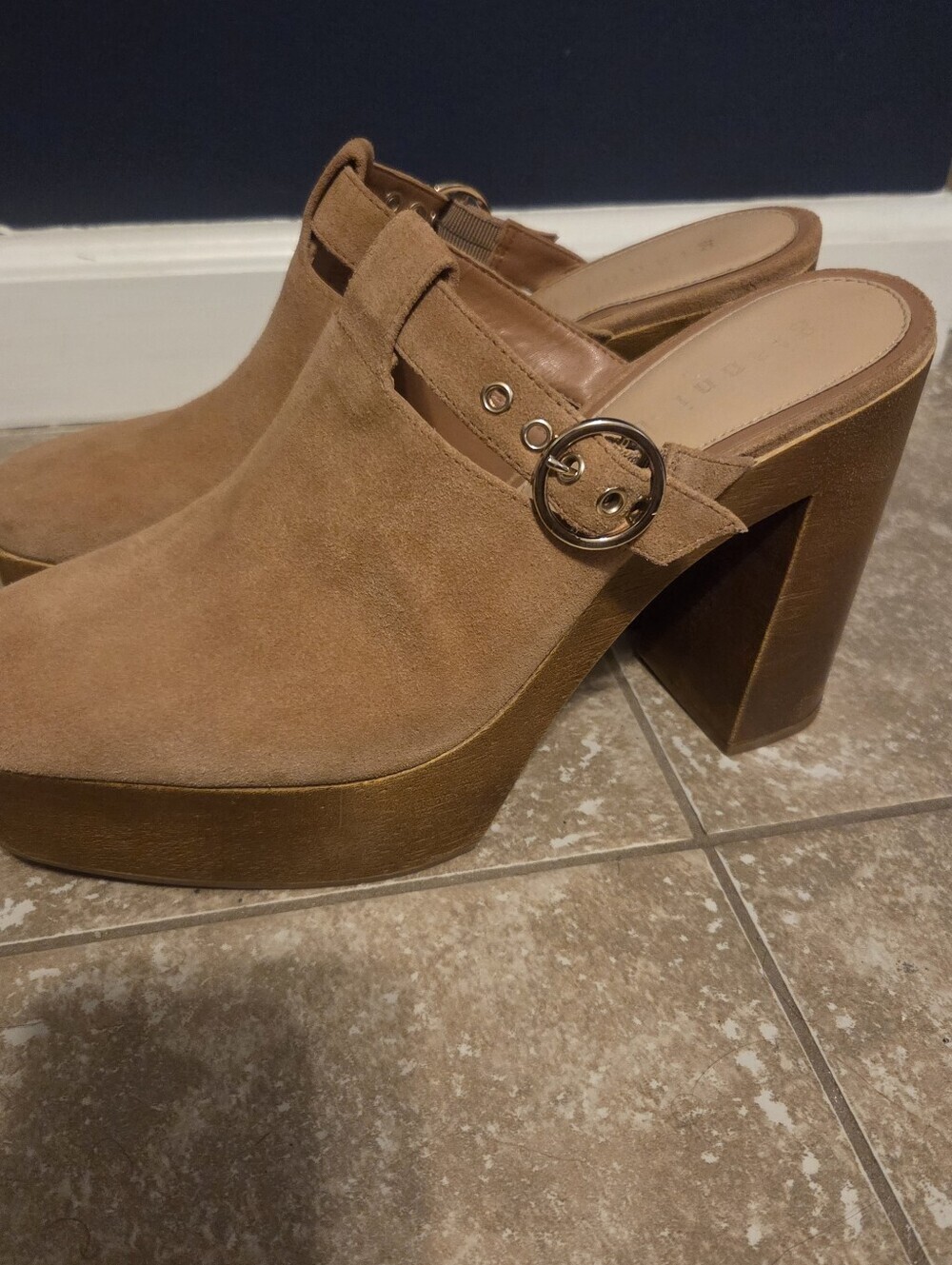 Gianni Bini Womens Sotelo Brown Leather Buckle Chunky Heel Platform Clogs. Sz 11 - Picture 3 of 11